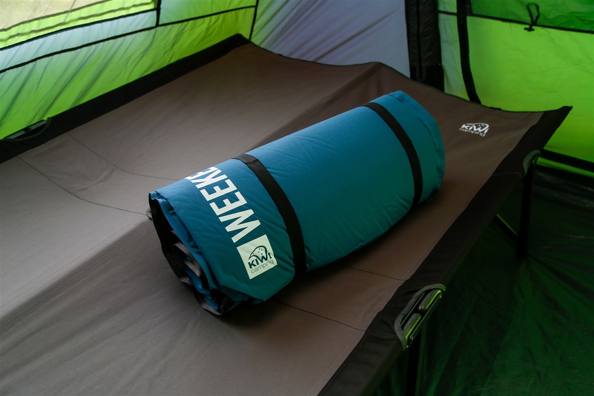 kiwi camping self inflating mat