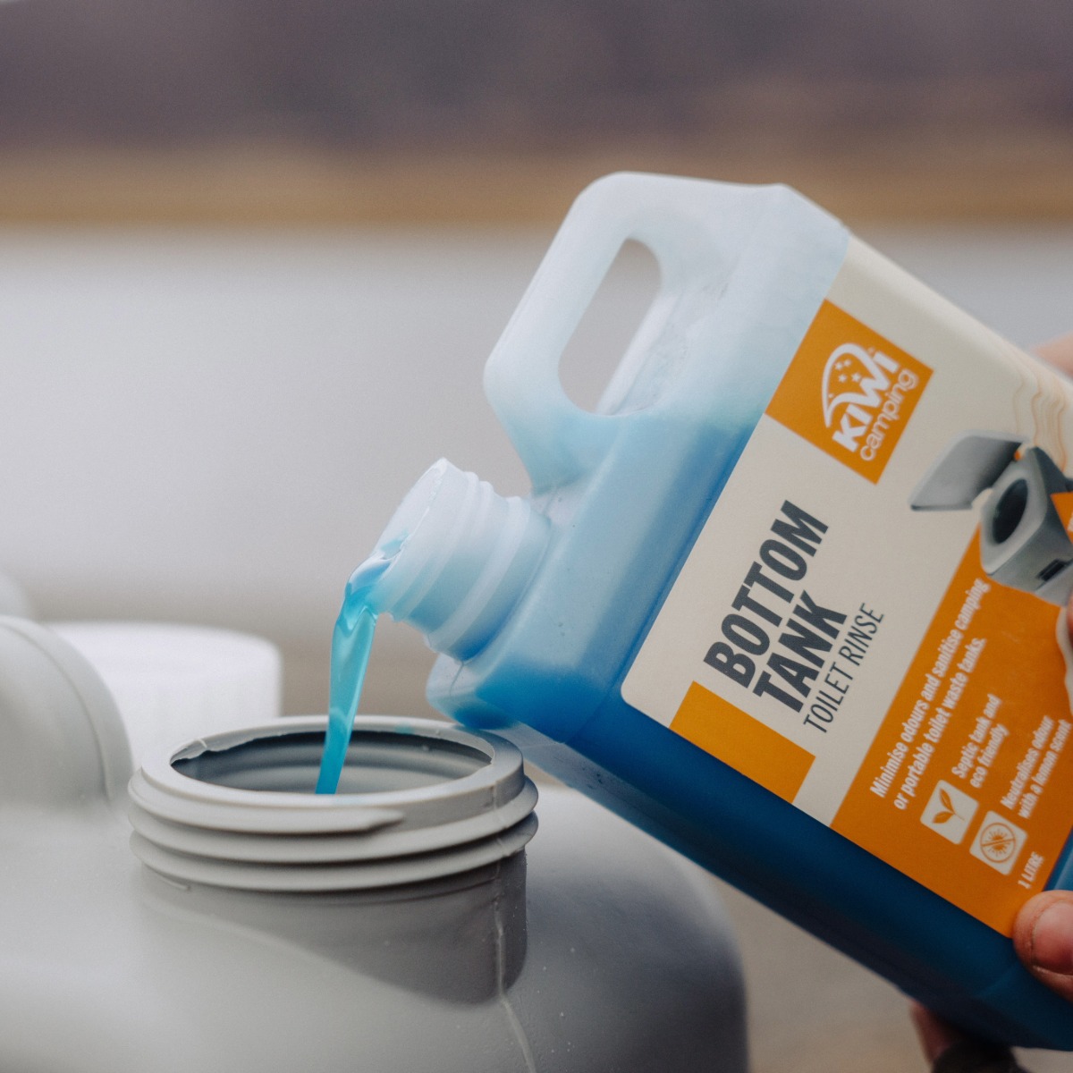 kiwi camping bottom tank