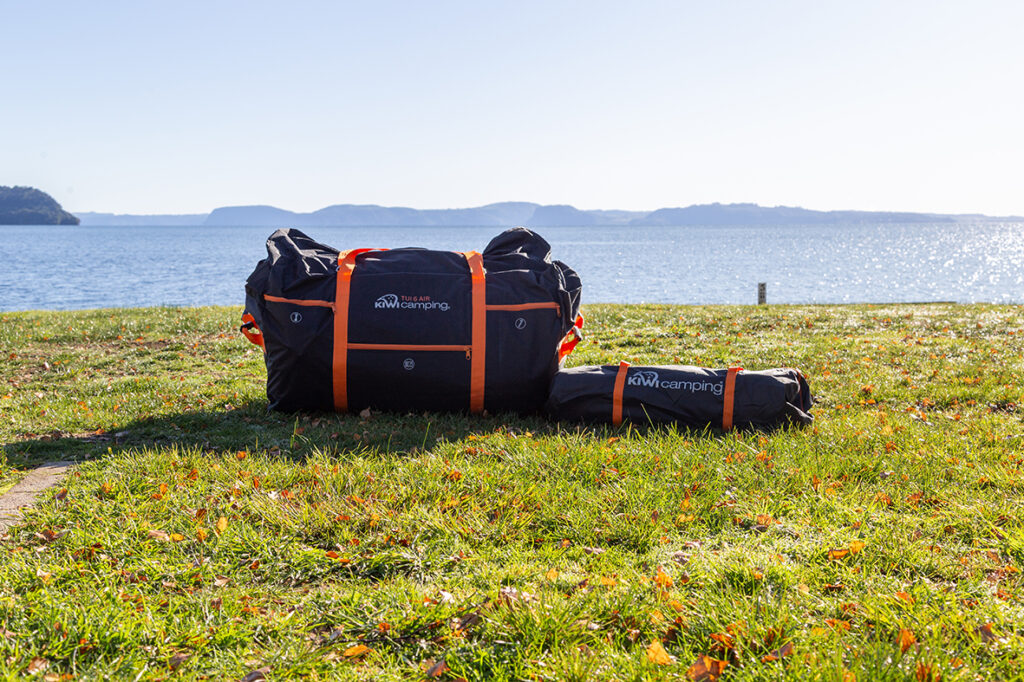 KC072 755 Tui6 Bags Insitu 2 SML