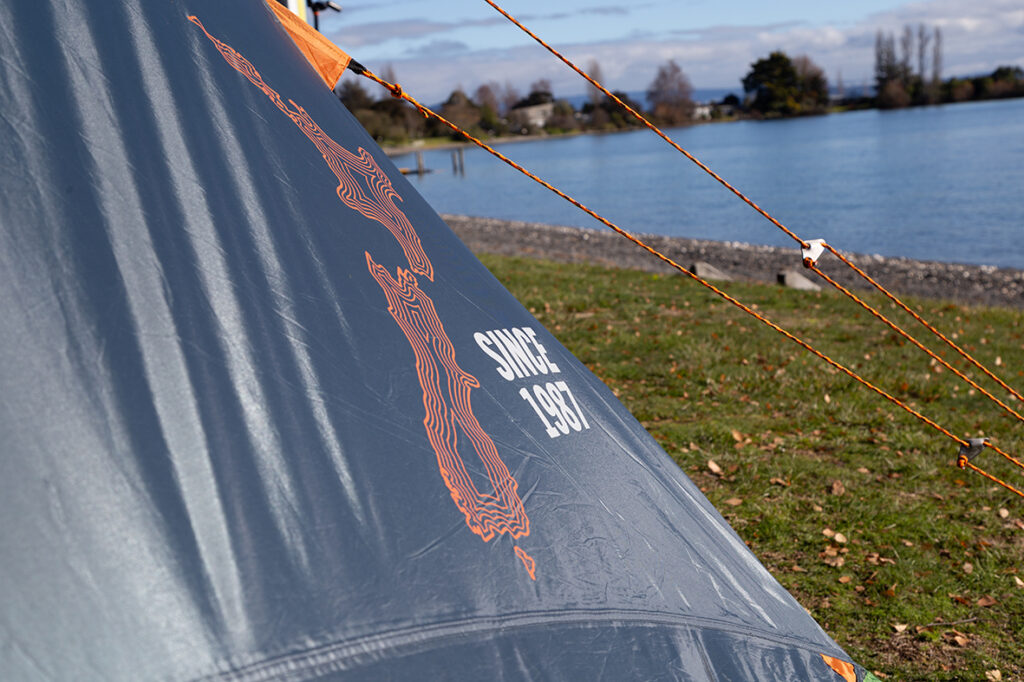 Tui Tent rear logo Insitu 2 SML