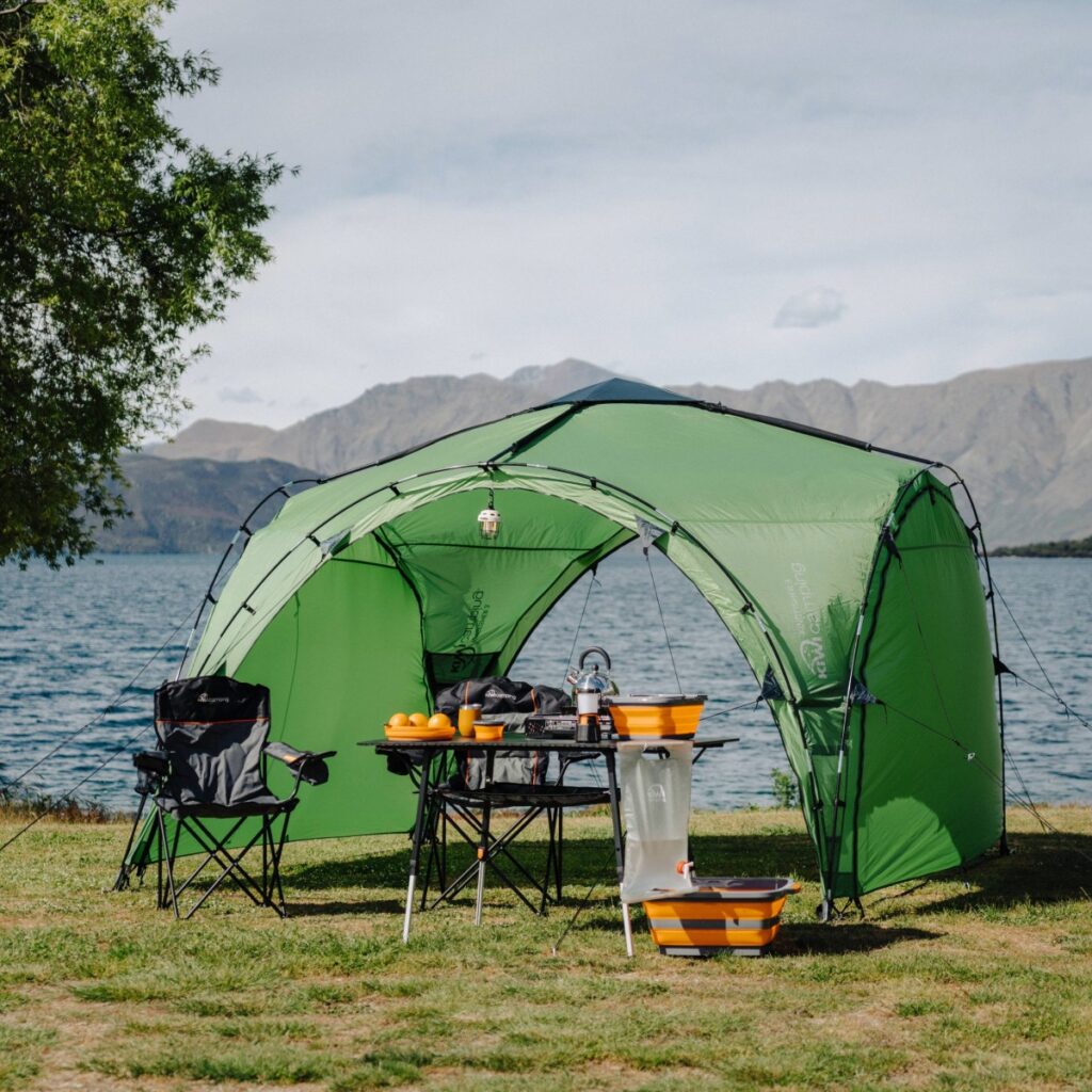 kiwi camping kingfisher shelter insitu (1)