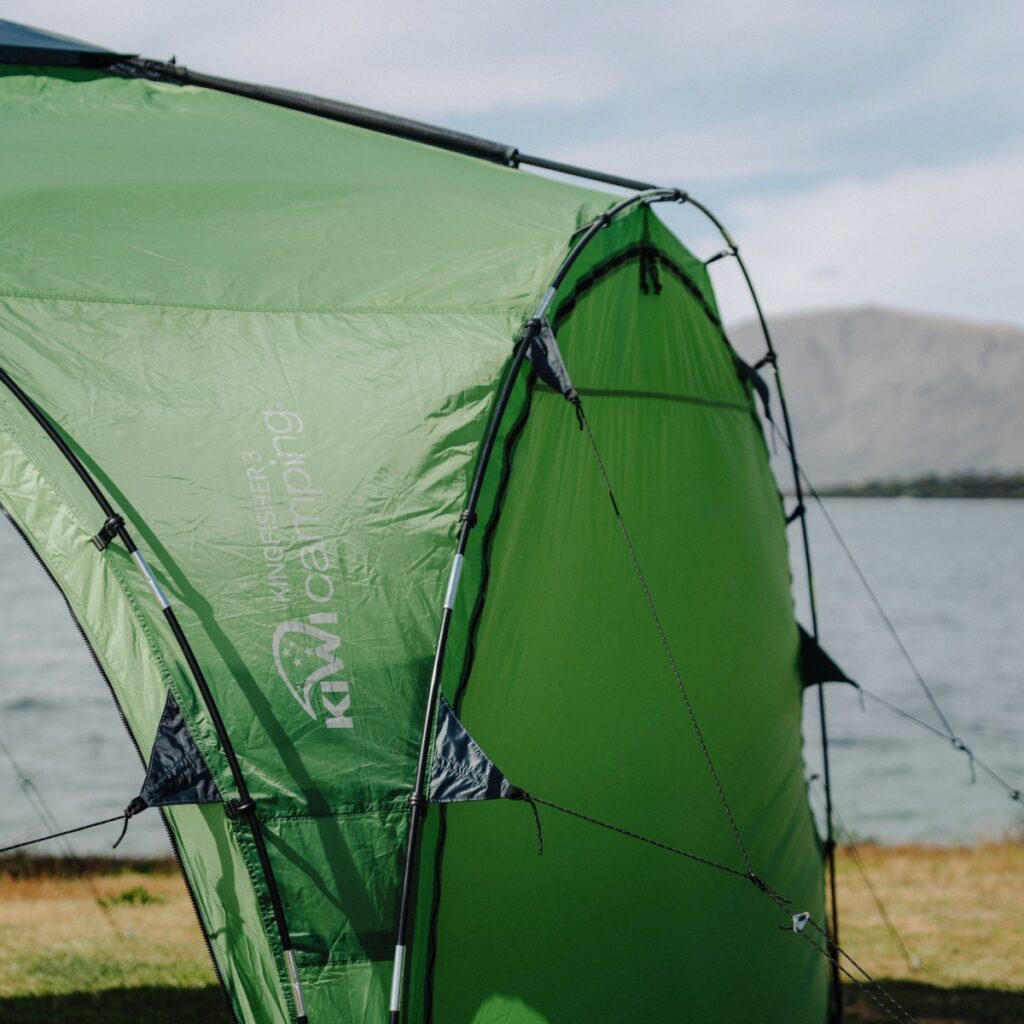 kiwi camping kingfisher shelter insitu (3)
