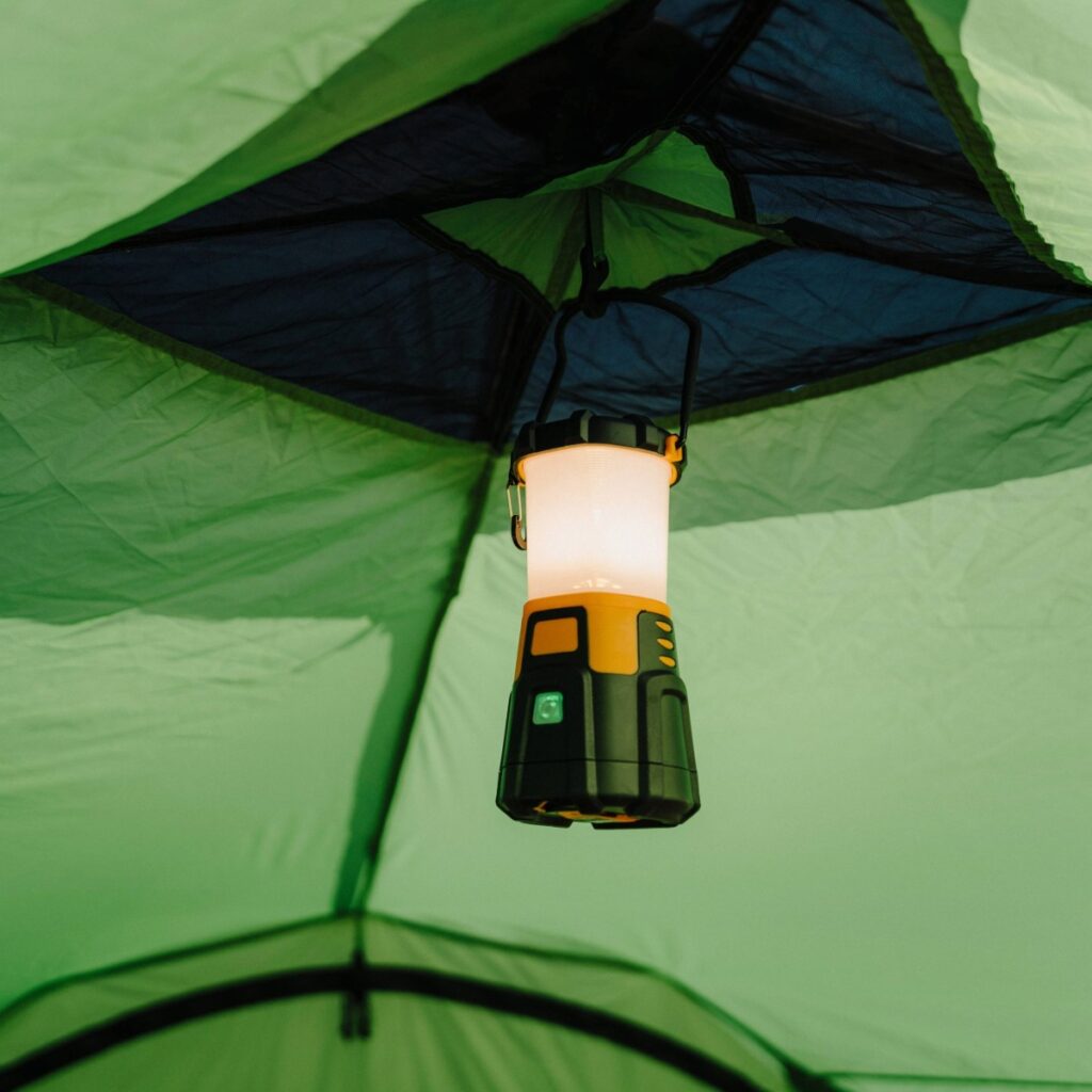 kiwi camping kingfisher shelter insitu (7)