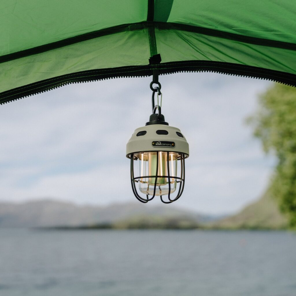 kiwi camping kingfisher shelter insitu (8)