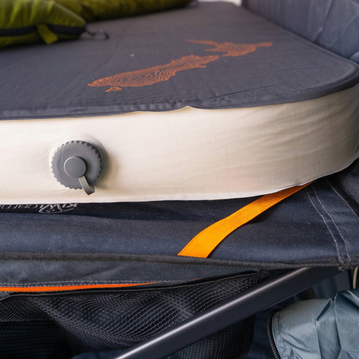 kiwi camping single extender stretcher (1)