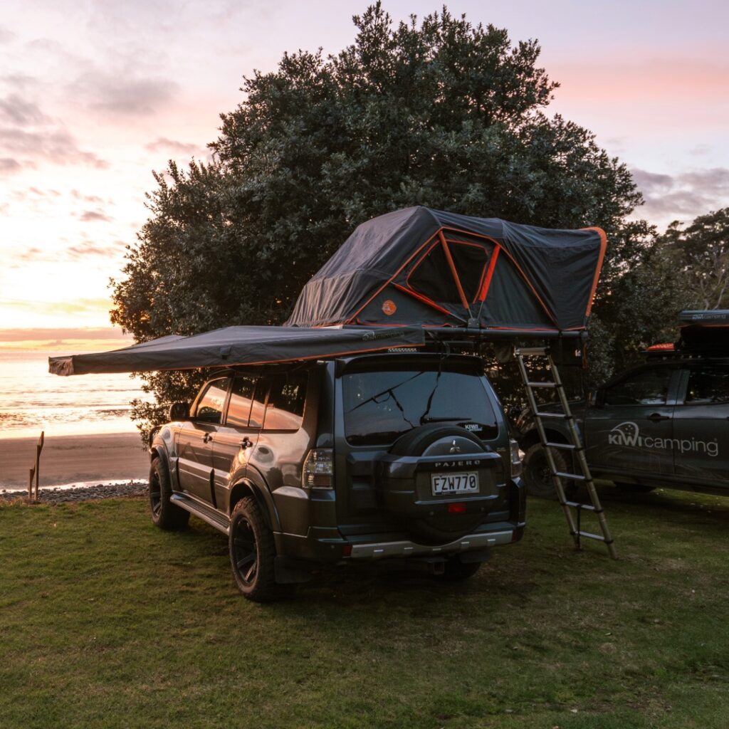 kiwi camping tuatara 180 degree awning (2)