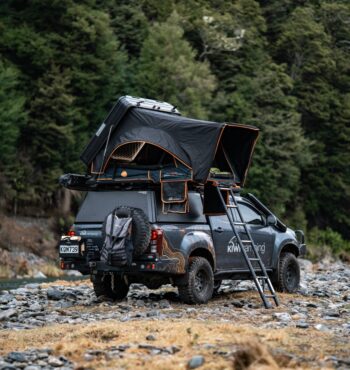 kiwi camping tuatara pinnacle side
